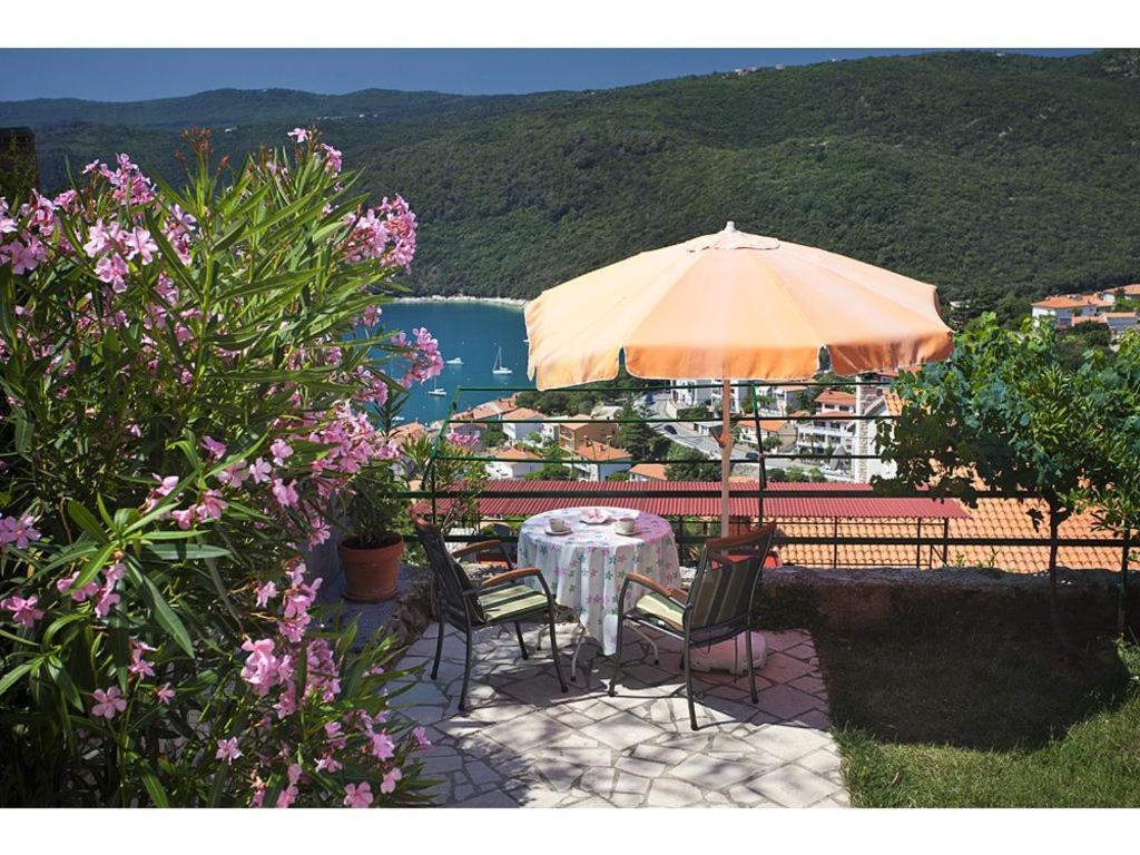Apartments Magnolia Rabac Exterior photo
